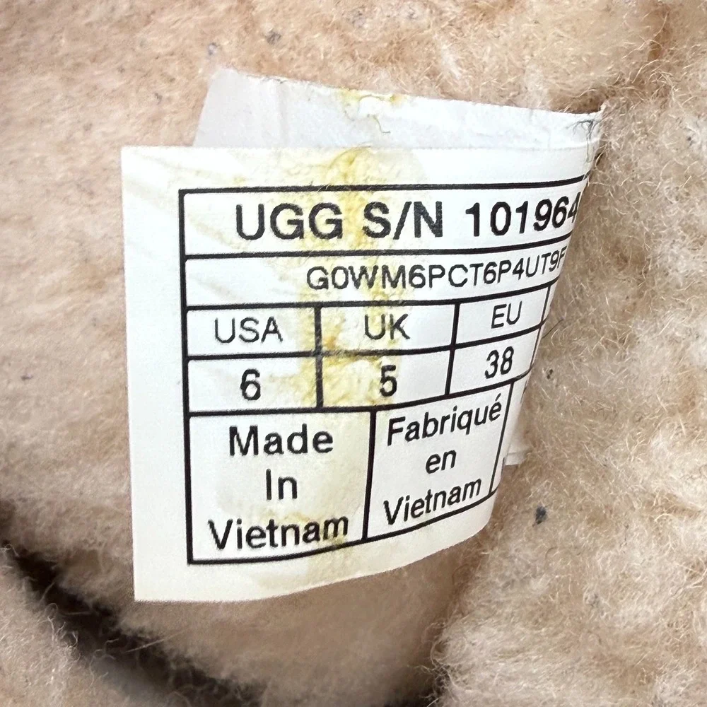 UGG Classic Short Boots Youth‎ 6 Girls Nubuck Chestnut Shearling Lined